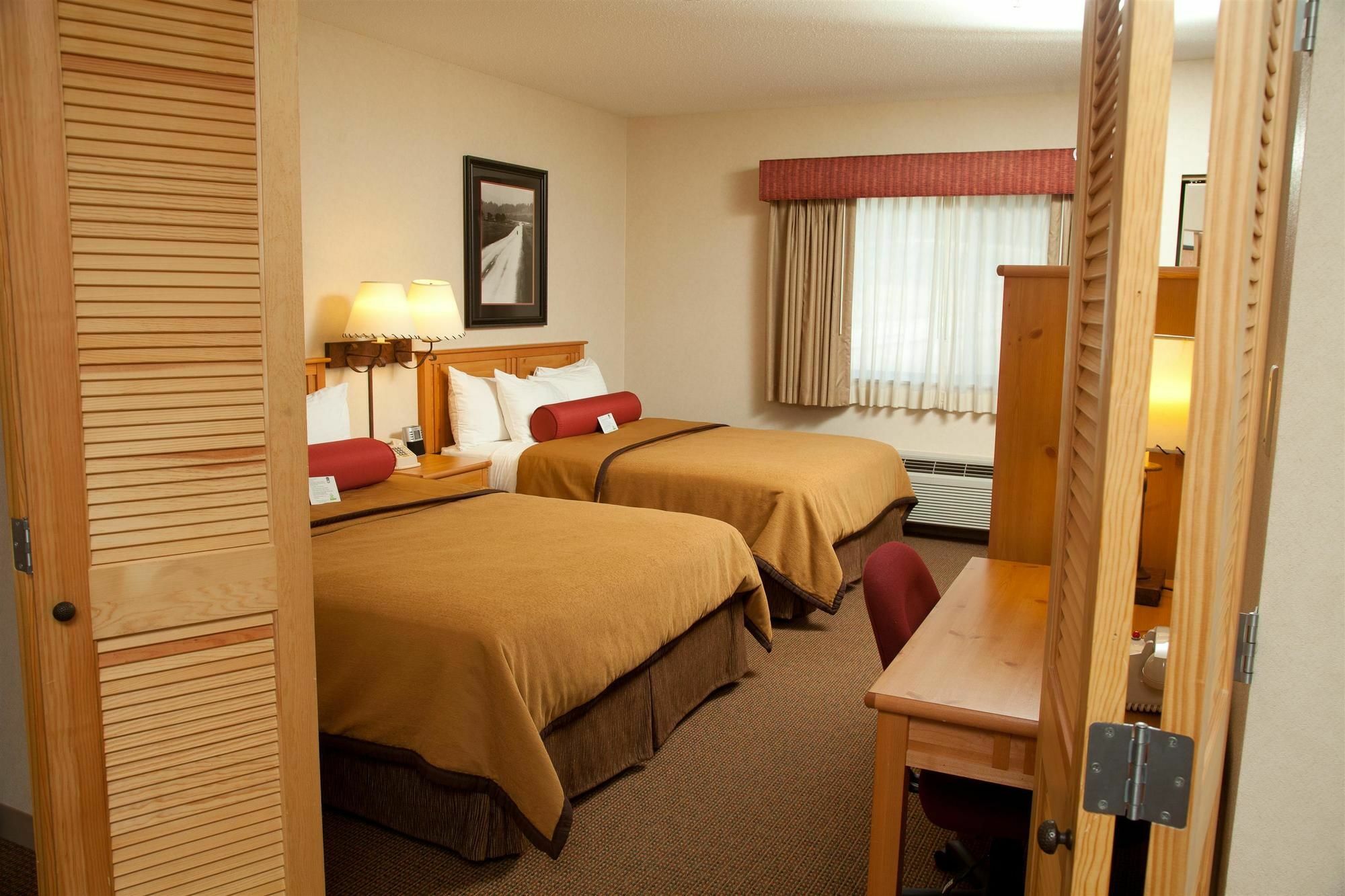 Best Western Golden Spike Inn & Suites Hill City Exterior photo